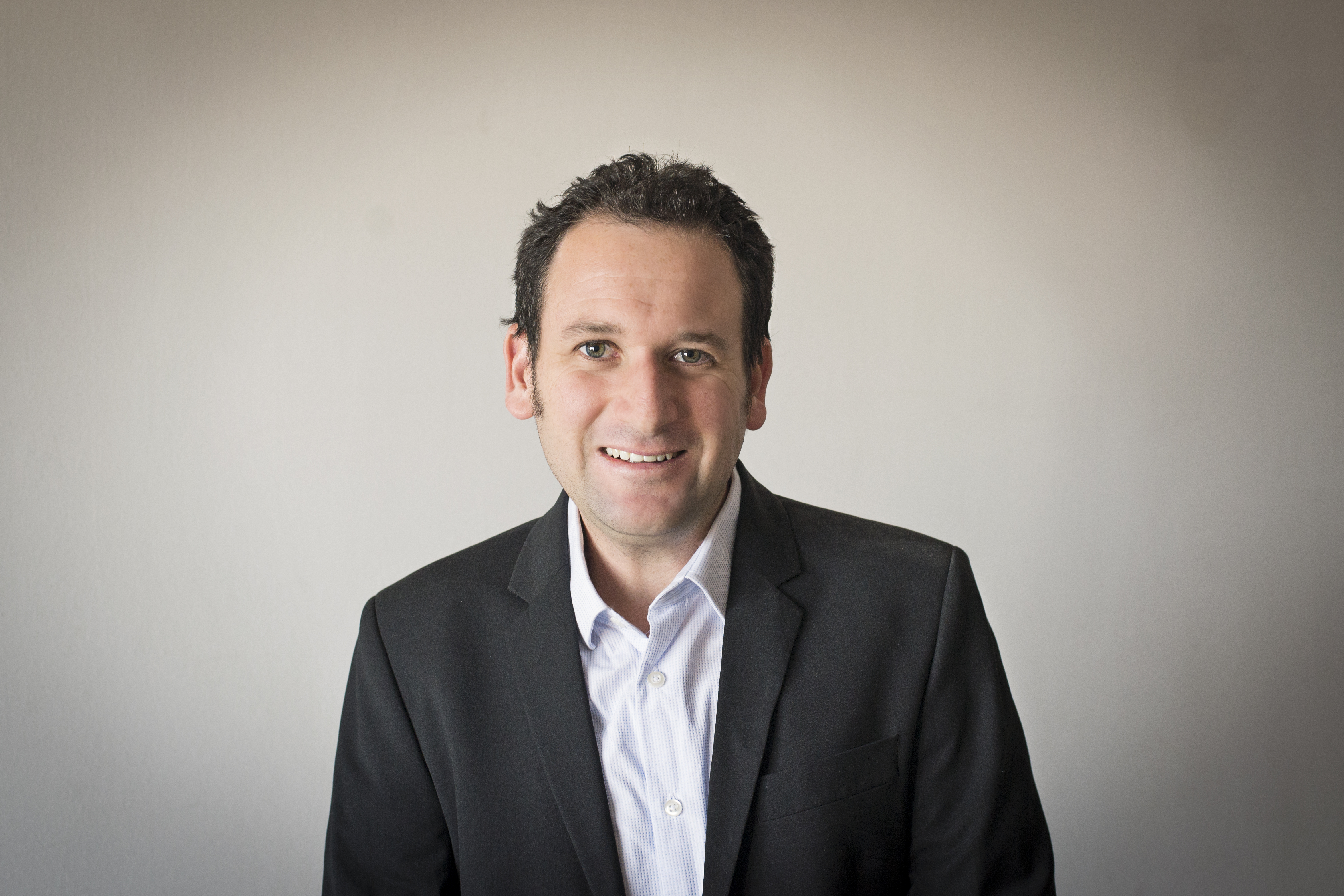 Jeremy Bank   C.A (S.A); CPA (IL)